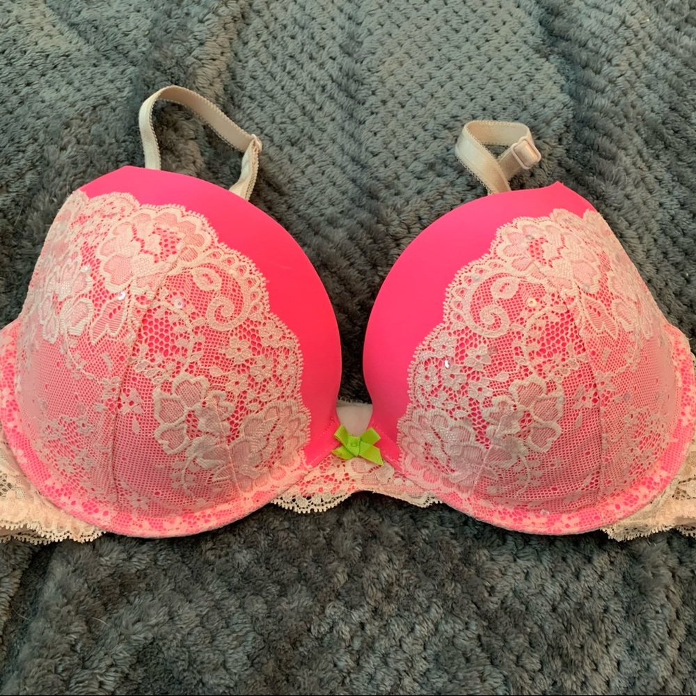 PINK VS Bra